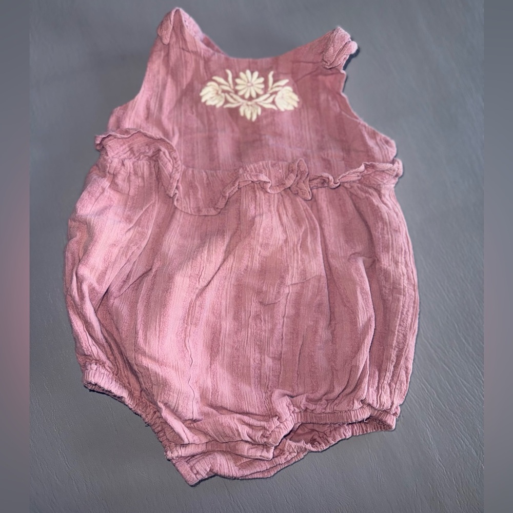 Rachel‎ Zoe Pink Ruffled Romper